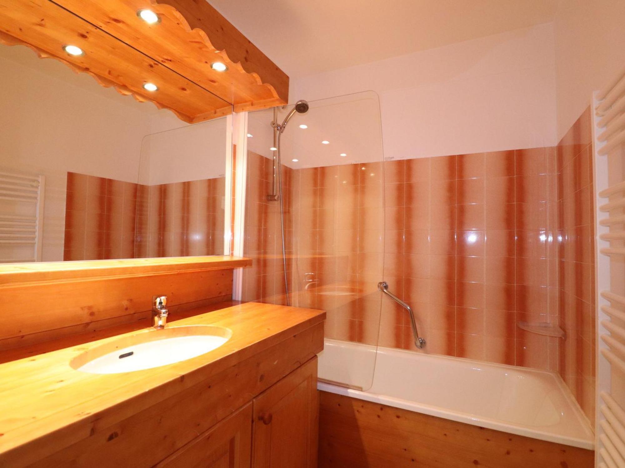 Appartement Ensoleille Avec Tv, Proche Pistes Et Commerces, Residence Plein Soleil, Les Allues - Fr-1-182-18 Мерибель Экстерьер фото